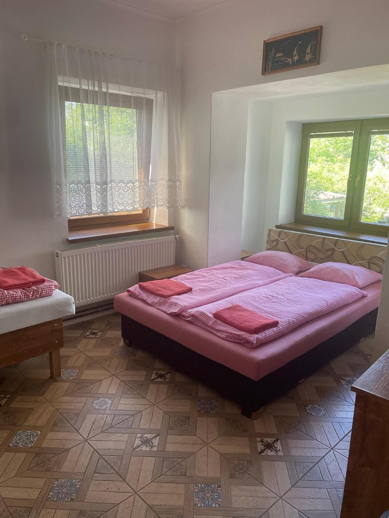 Na Upati Palavy Hotel Хорни Виестонице Екстериор снимка